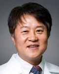 김동욱